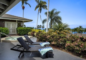 Pineapple House: Ocean View Home in Keauhou Estates w/Private Hot Tub, BBQ & AC