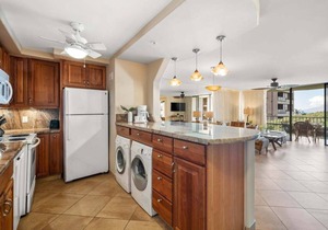 Remodeled OceanFront Condo w Wonderful Ocean Views-Valley Isle 401