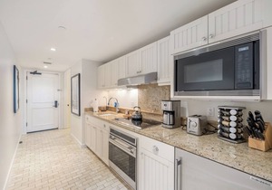 SUMMER REDUCED! Villa 302, King bed, Penthouse Lvl Ocean View Turtle Bay