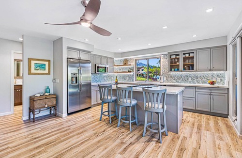 Historic Lahaina Front Street House | 100-4 Island living at its best!