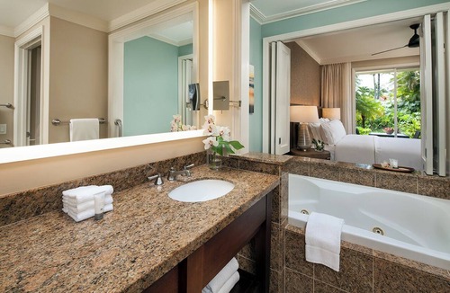 Queen Emmas Bluffs Resort | 2 Bedroom Westin Princeville - Thanksgiving Week - Sleeps up to 8