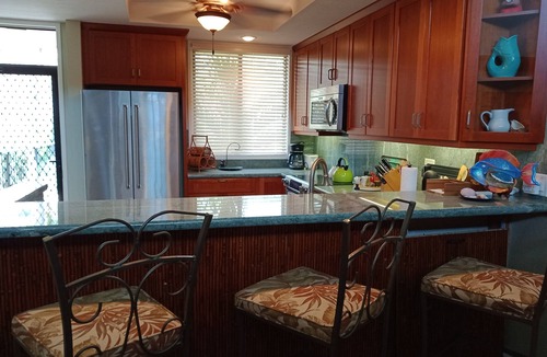 Keauhou Condo | 2 Story top level AC unit 2 bdrms w/Large Loft with 2 twin beds & bathrm SUNSETS