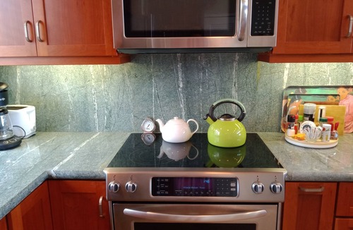 Keauhou Condo | 2 Story top level AC unit 2 bdrms w/Large Loft with 2 twin beds & bathrm SUNSETS