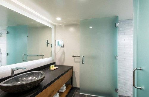 Waikoloa Resort | 2BR Resort View Suite at Ocean Tower, Hilton Grand Vacations Club