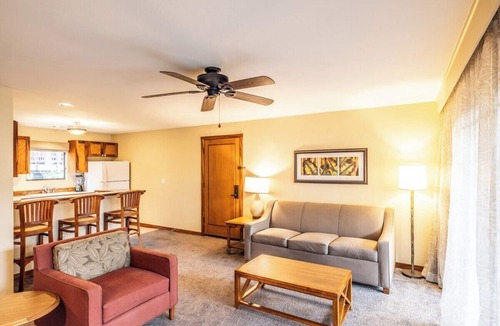 Kailua-Kona Condo | 2x2BR in Tropical Hawaiian Resort Paradise