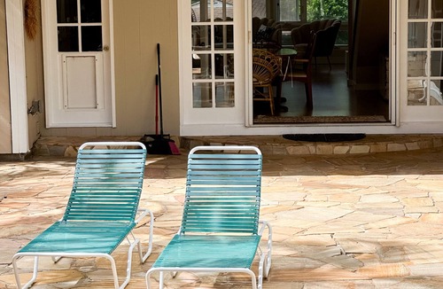 Diamond Head - Kapahulu - St. Louis House | 3-bedroom house in Waikiki with pool/jacuzzi, walking distance from the beach