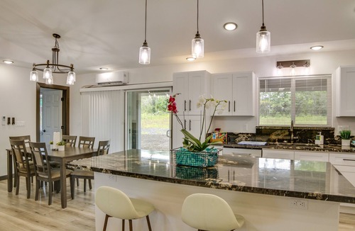 Keaau House | 3 Mi to Shipman Beach! Family Getaway w/Patio