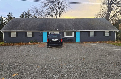 Columbia House | 3BR/1.5BA Cozy, Affordable Retreat in Columbia, 10-min from Mizzou