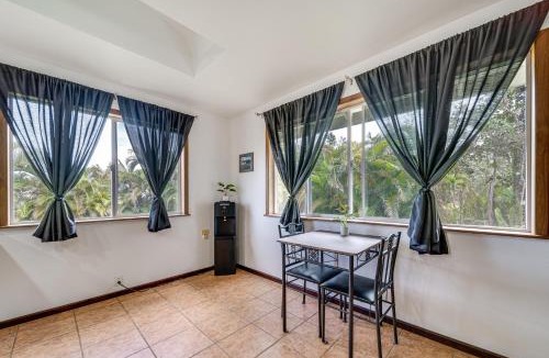 Keaau Apartment | 4 Mi to Beach: Keaau Retreat w/Relaxing Porch!