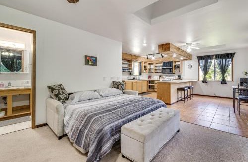 Keaau Apartment | 4 Mi to Beach: Keaau Retreat w/Relaxing Porch!