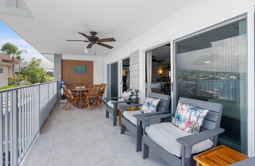 Kailua-Kona Condo | 🌴Absolute oceanfront getaway. Nicely upgraded and well equipped🌴