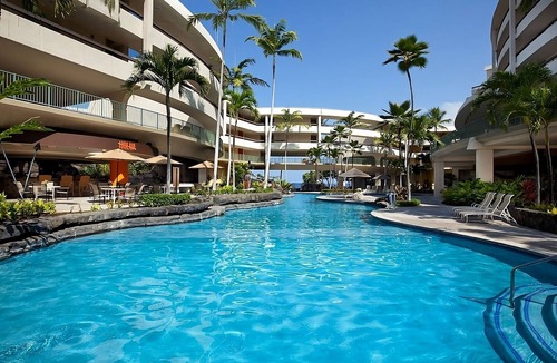 Keauhou Hotel | Action-Packed Fun on the Kona Coast! Game Room, Pool, Near Keauhou Bay Beach!