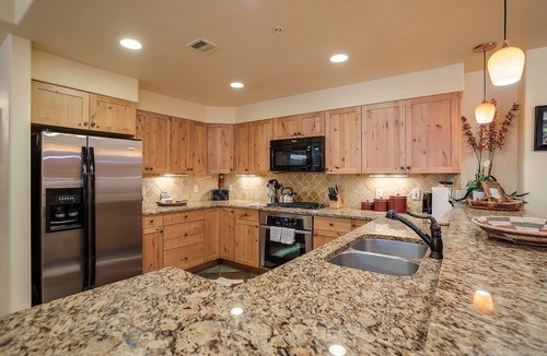 Steamboat Springs Condo | AL4101 | Escape to the Mtn | Pools | 10 Hot Tubs | Air Chilling