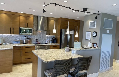 Lahaina Condo | "Alii is the Hawaiian word for Royalty' , and our 2 bedroom is this and much more, it is Luxury at its Best. When we say DIRECT OCEANFRONT, we mean it. This unit was completely redesigned and remodeled and located on the 5th floor in building 3.