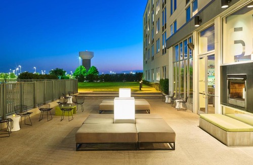 Plano Hotel | Aloft by Marriott Plano
