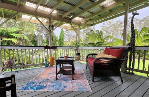 Volcano House | Aloha Junction Guesthouse Suites, stay and explore Kilauea Volcano Hawaii.