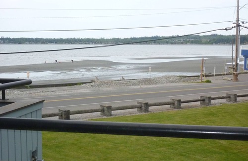 Birch Bay Condo | Amazing Bay View from 2-bdrm Waterfront Condo
