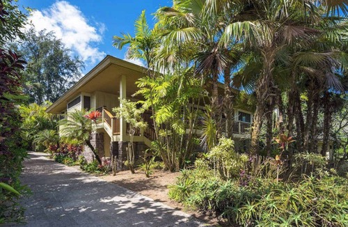 Kilauea House | August Sale! Steps from the Ocean in a Roomy Kilauea Getaway TVNC#4255