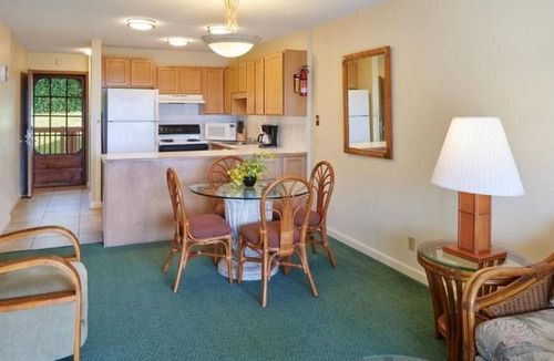 Nawiliwili Apartment | Awesome Find! 2 Family-Friendly Rooms, Free Parking, Pool, Close to Beach