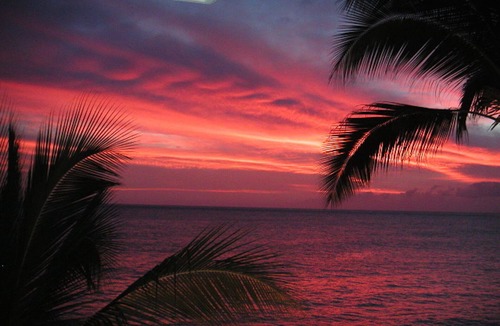 Makaha Condo | BEACHFRONT CONDO-LEGAL-GREAT VIEWS!-FREE PKG/WIFI-POOL, HOT TUB,TENNIS/PICKLE 2