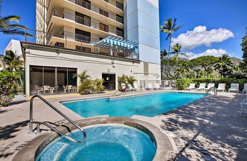 Makaha Condo | Beachfront Condo w/Amazing Views in Makaha Beach