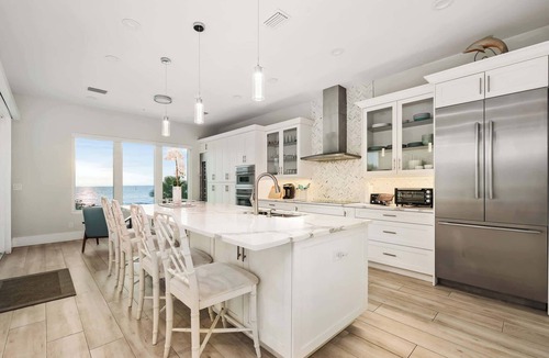 Independence Square House | Beachfront + Pool/Spa + Elevator + PingPong Table
