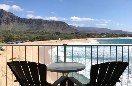 Makaha Condo | Beachfront Studio located on the 5th floor overlooking Makaha Beach.