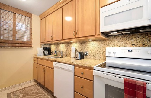 Maalaea Condo | Beachside 4BR, 2 Condos for 12 in Maalaea!