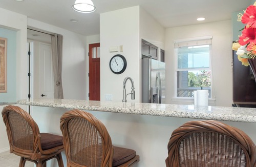 Waikoloa Condo | Beautiful condo walking distance to the beach, shops and restaurants
