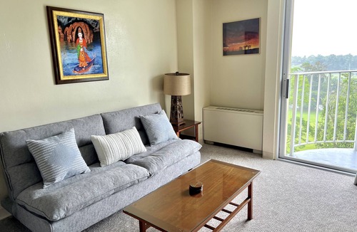 Hilo Condo | Beautiful Condo in the Heart of Hilo - Pool - A/C #718