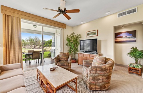 Waikoloa Condo | Best value for prime location! Ocean & Golf Course View At Hali'i Kai 6E