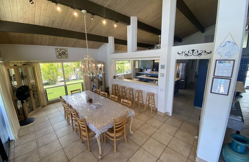 Kailua-Kona House | Big 3BR/4BA, 3056 sq ft Kona Home with Pool/Jacuzzi, Ocean View, Sleeps 16 max