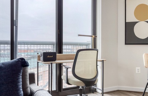 Ballston Apartment | Blueground | Ballston, pool, nr Arlington Cemetery