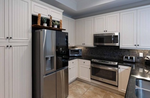 Kulalani House | Bright & quiet 2 bedroom in Kulalani, sleeps 6