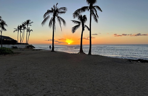 Laie Apartment | Charming 1 bdr in LAIE Private yard and entrance! 5 minute walk to Hukilau beach