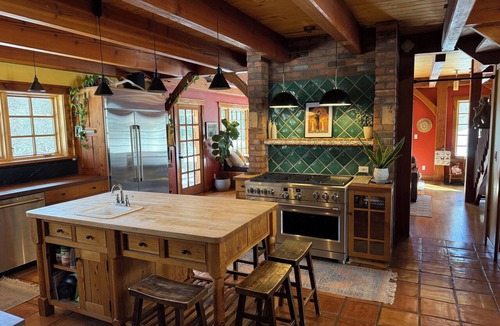Durango House | Charming timber-framed mountain retreat in Durango, CO