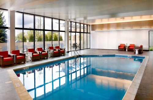 Naperville Hotel | Chicago Marriott Naperville