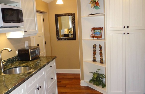 Lanikai Cottage | CHRISTMAS AVAILABILITY! Charming Lanikai Kailua Cottage. Custom Stay Requests.
