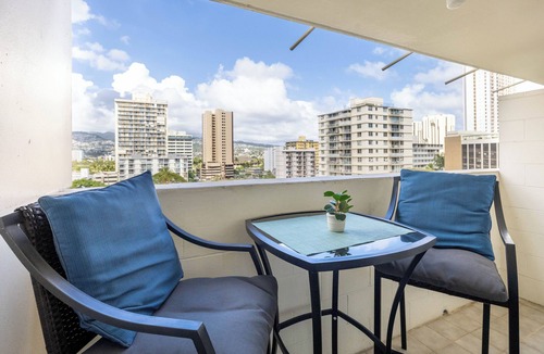 Waikiki Condo | Corner Studio · Two Lanais · No Resort Fees