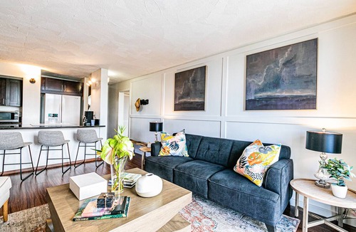 Hilo Condo | Cosmopolitan Condo - Lagoon Centre 701 In the Heart of Hilo