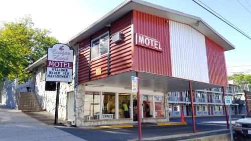 Pullman Hotel | Cougar Land Motel