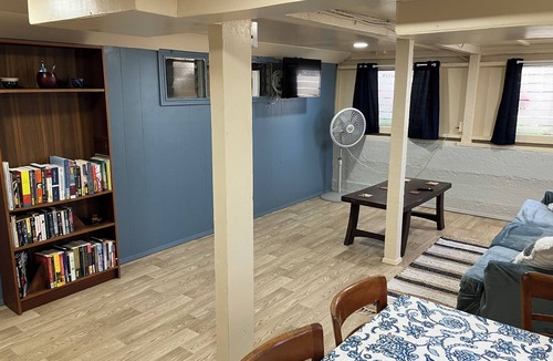 Hilo Apartment | Cozy 1-bedroom apartment in lovely downtown Hilo, pet friendly