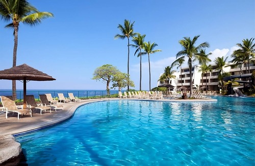 Keauhou Hotel | Delight In The Beauty of Kona Coast! 2 Spacious Units, Oceanfront, Game Room