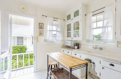 Diamond Head - Kapahulu - St. Louis House | Diamond Head Views & a Short Stroll to Waikiki