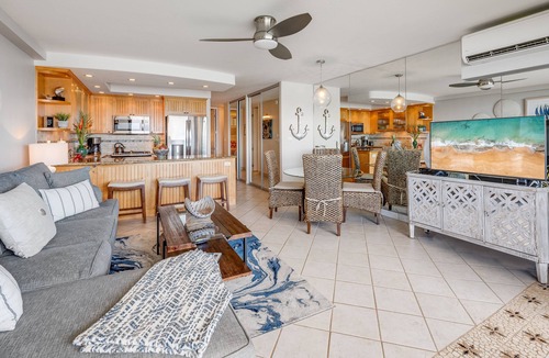 Honokowai Apartment | Direct Oceanfront Condo in Kaanapali! Renovated & Air Conditioned! Amazing Views