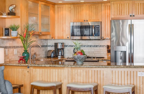 Honokowai Apartment | Direct Oceanfront Condo in Kaanapali! Renovated & Air Conditioned! Amazing Views