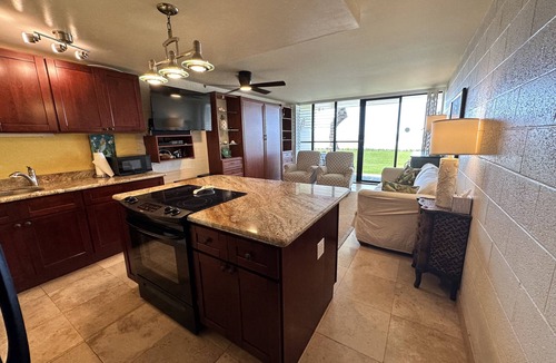 Waialee Condo | DIRECT SANDY BEACHFRONT just steps away fr the patio.Ground Fl.condo 1bed2ba2pkg