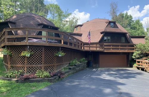 Wayland House | Dome-Ravenna OH - Football Hall of Fame - 1 mi West Branch State Park-Fish-Hike