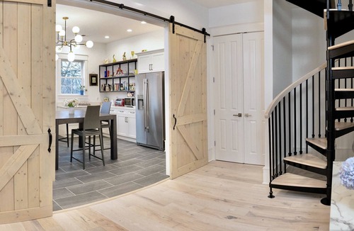 Georgetown House | East Suite-🕊️ at Bleubird Studio, Walk to Downtown
