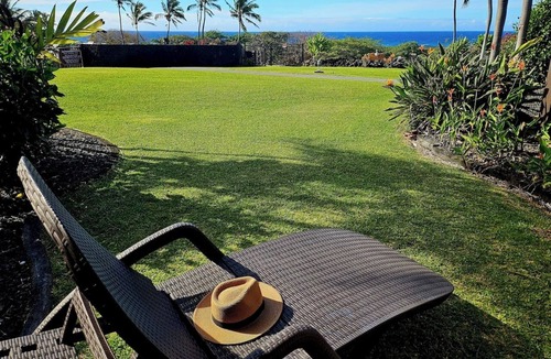 Punaluu Condo | Enjoy ocean views & walk to Black Sand Beach!
